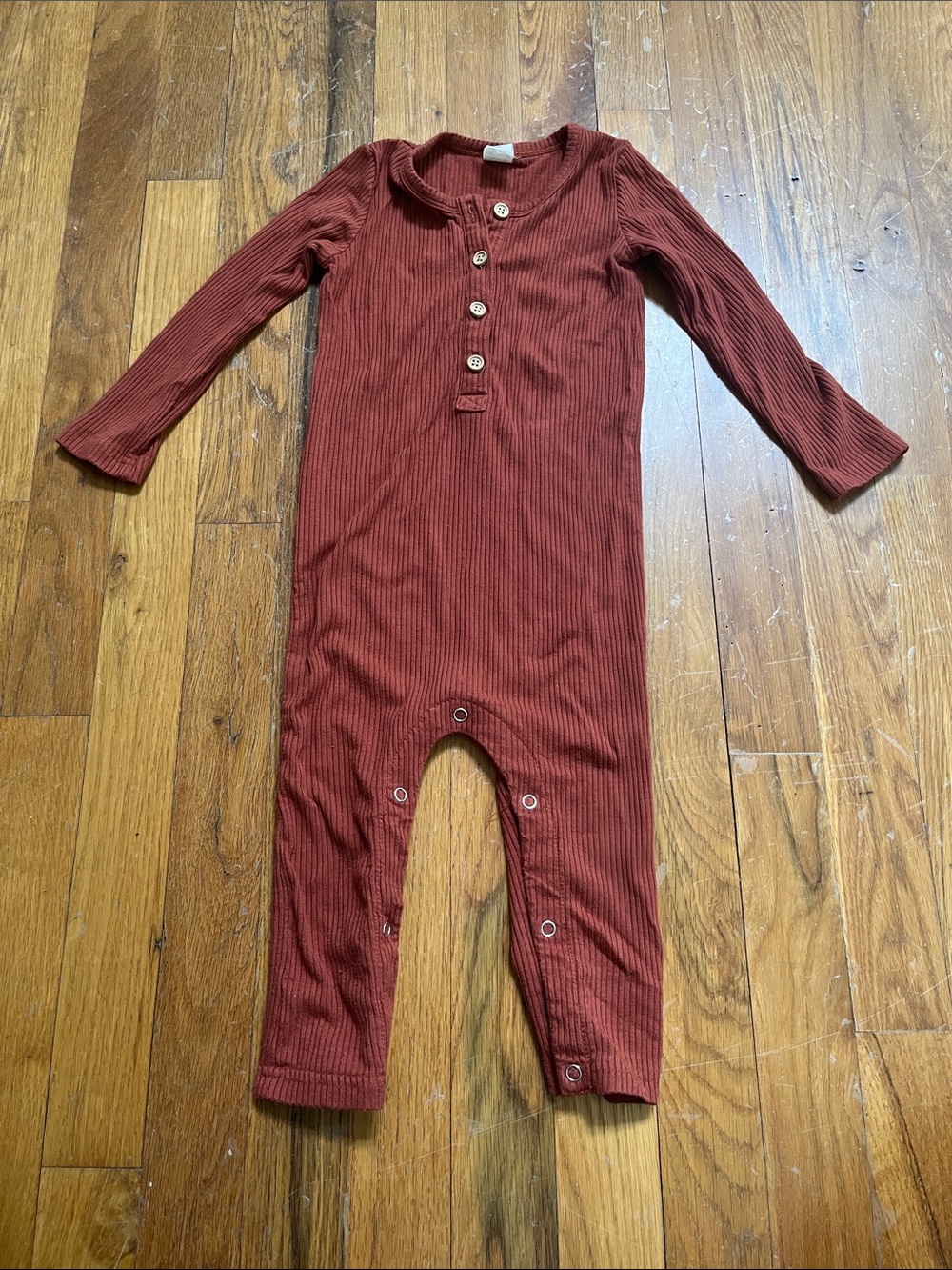 Kate Quinn Ribbed Henley Snap-Front Baby Romper - Rust